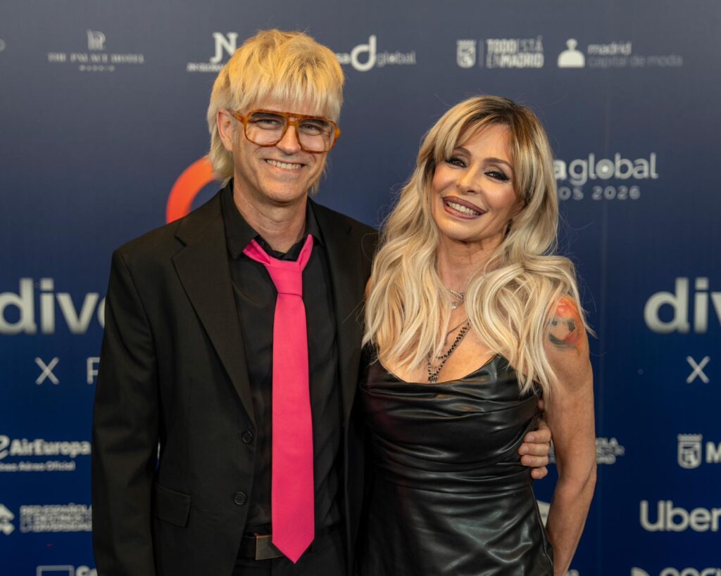 Mery Bas y Mark Dasousa de Nebulossa con el Premio Diversa 2026